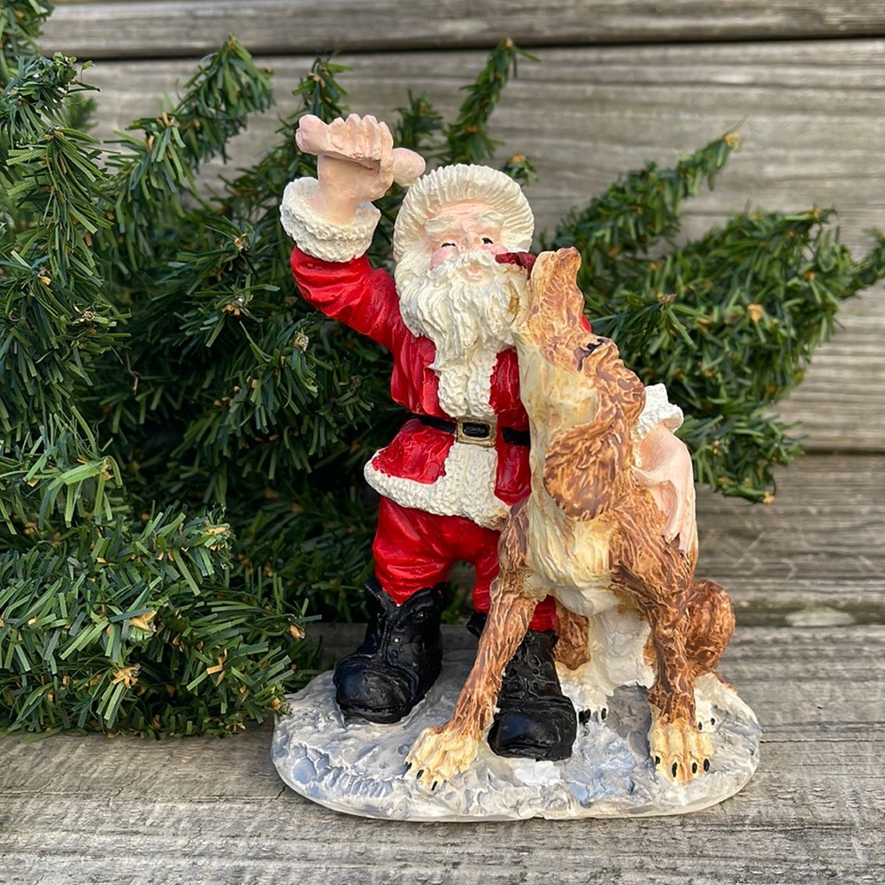 NWOT Santa with a Hound Dog Figurine